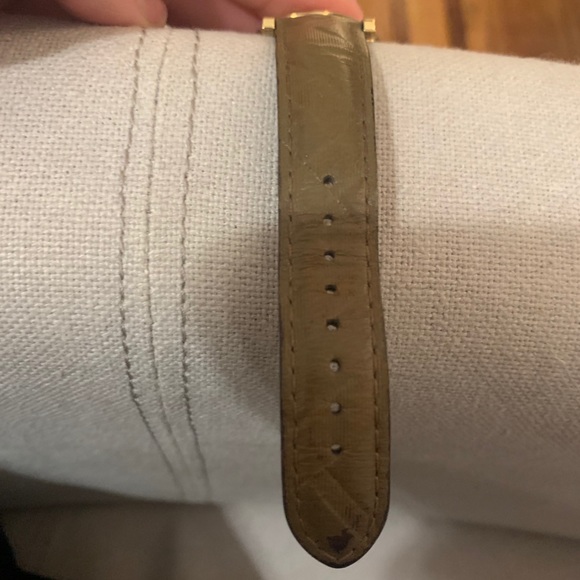 Burberry watch - Picture 3 of 4